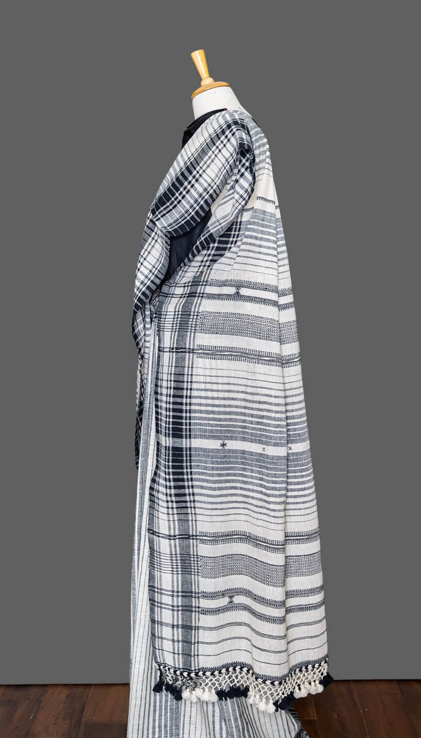 Off White & Black khadi Cotton Saree |simmpli ethnicc