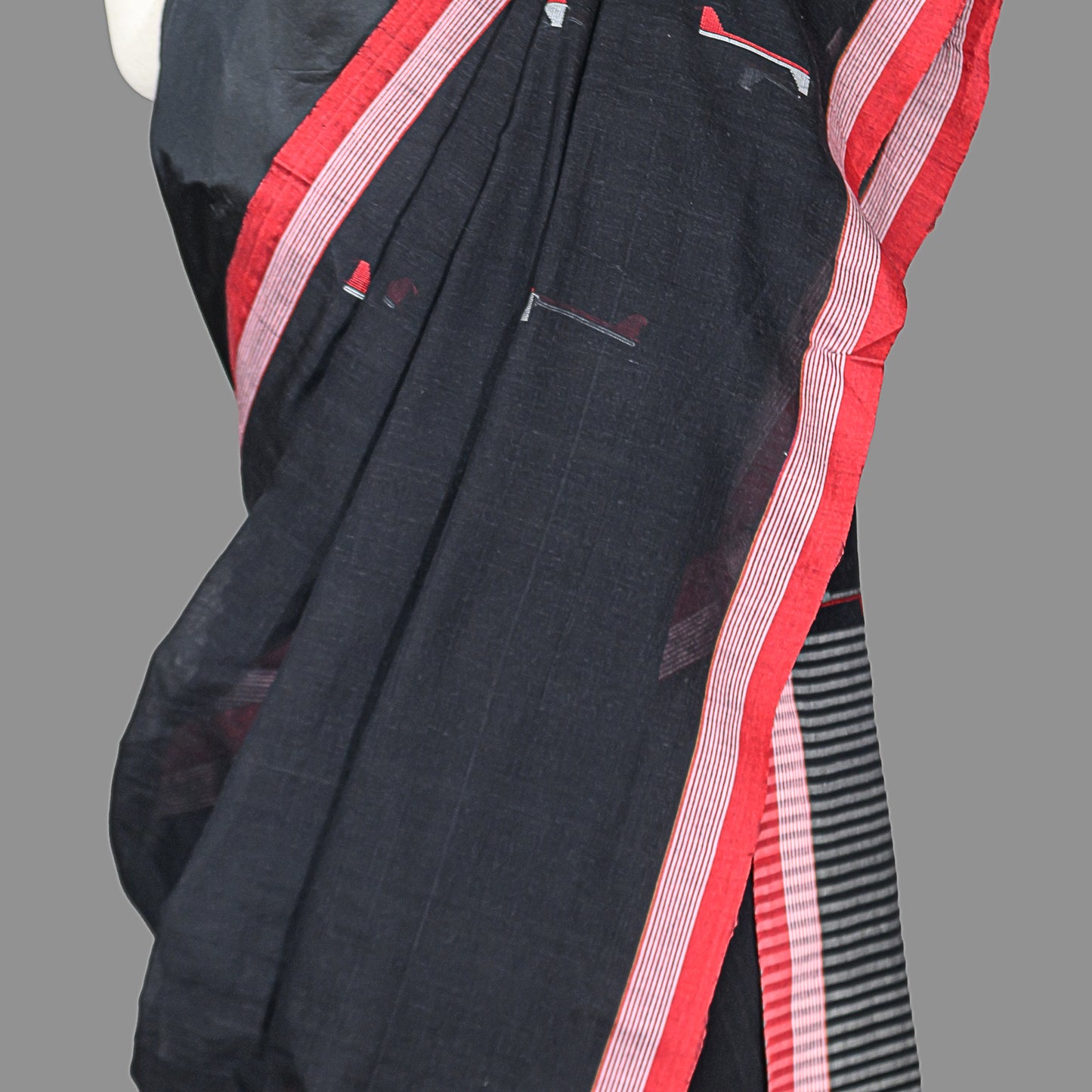 FINE HANDLOOM COTTON SAREE- CHARCOAL BLACK-RED BORDER- PURE COTTON SAREE COLLECTION | simmpli ethnicc