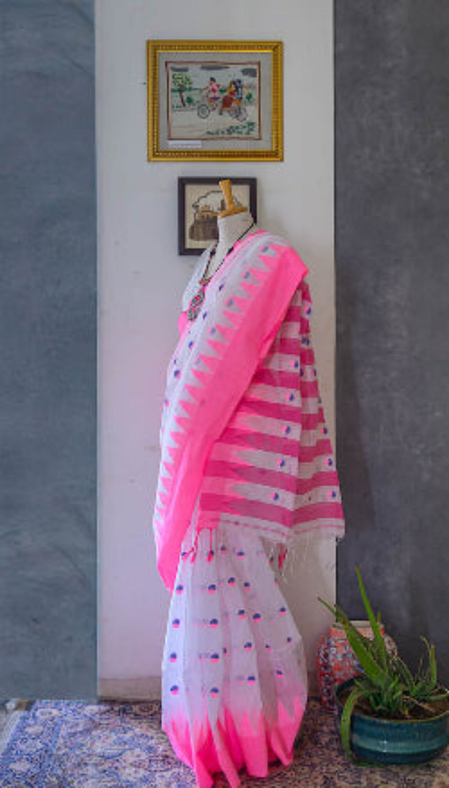 white/Pink Border Handloom Cotton Saree