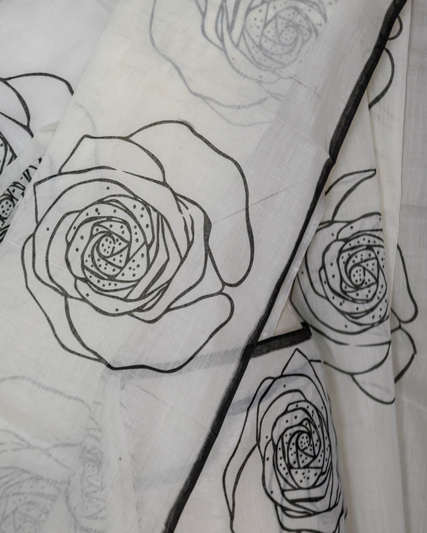 simmpli ethnicc | Off-white Mul Cotton Black Rose Print Saree