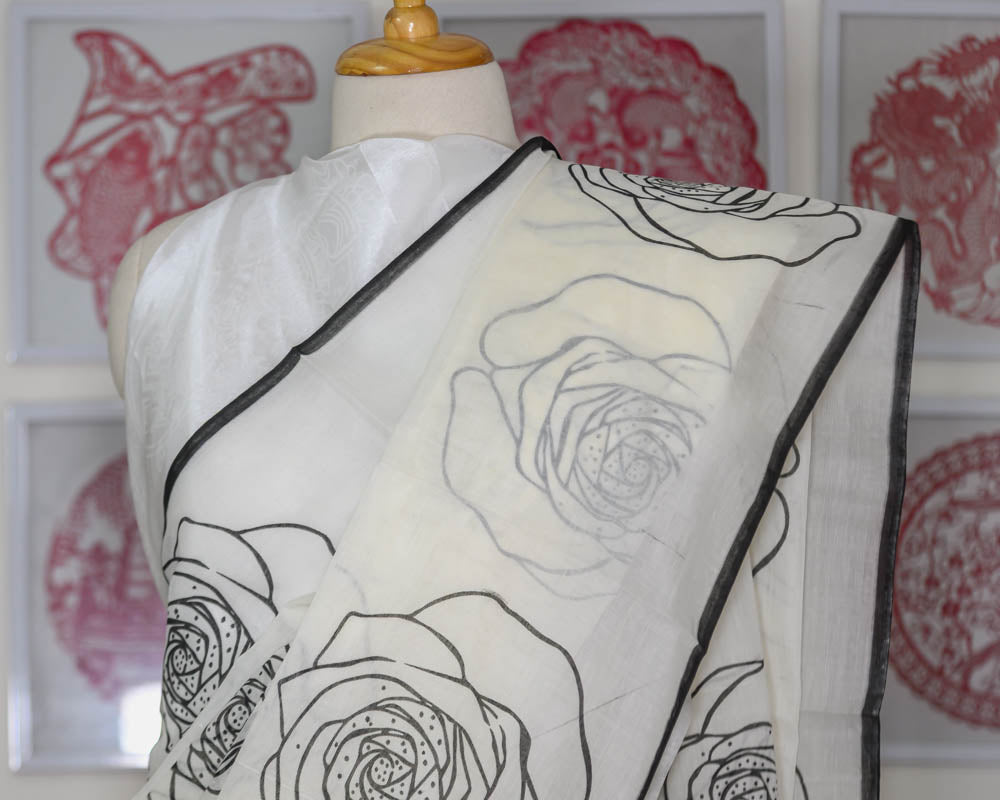 simmpli ethnicc | Off-white Mul Cotton Black Rose Print Saree