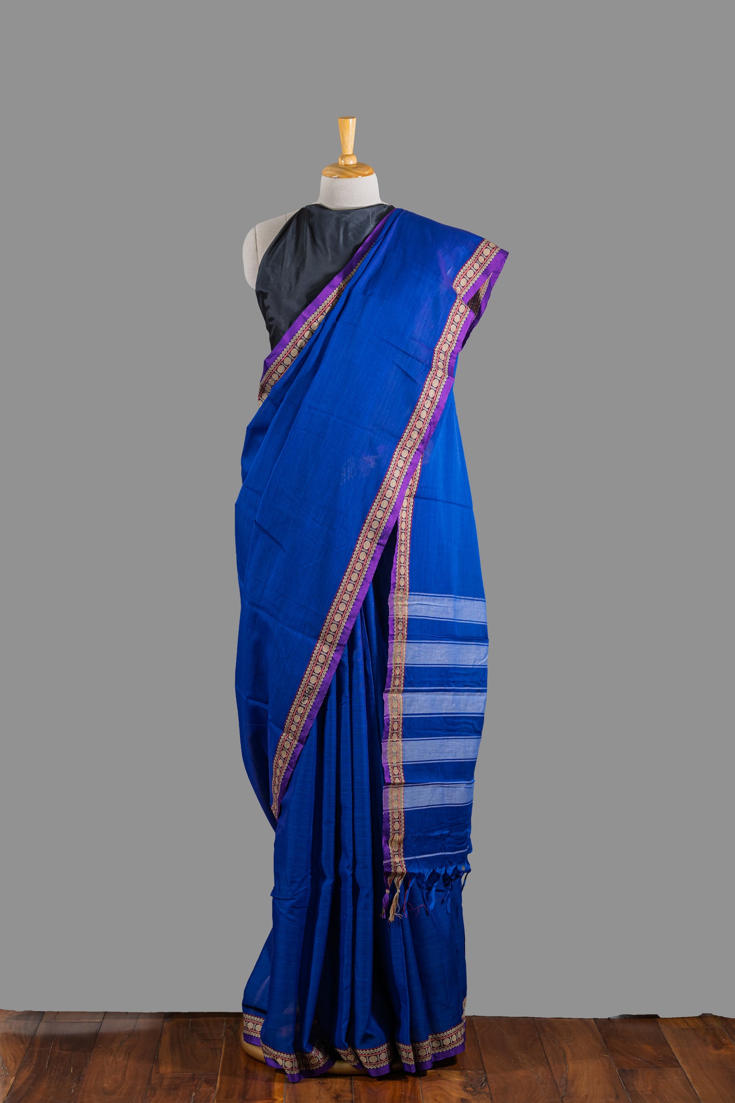 Fine Cotton Handloom  Saree- Royal Blue- Woven Thread Border