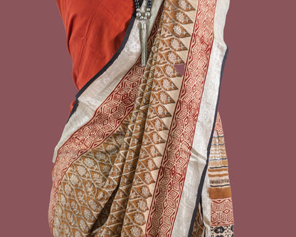 Biege &amp; Coral Red Cotton Linen Printed Saree