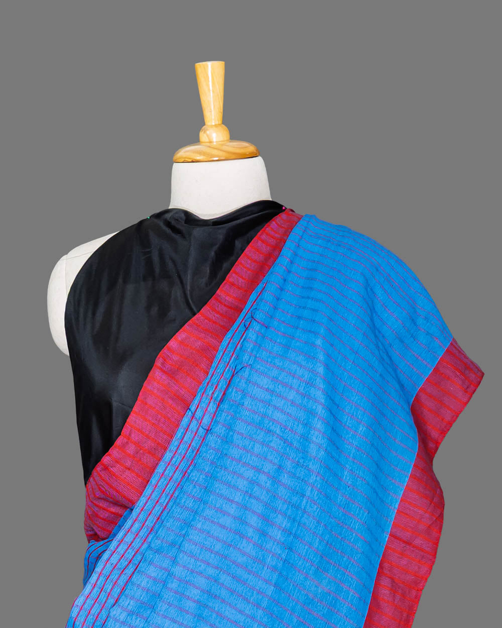 Blue & Red Chequred Handloom Cotton Saree | simmpli ethnicc