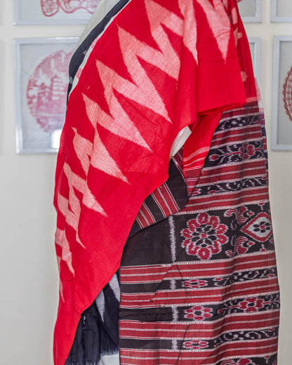 simmpli ethnicc |NAVY/ WHITE/RED IKAT KHADI COTTON SAREE 