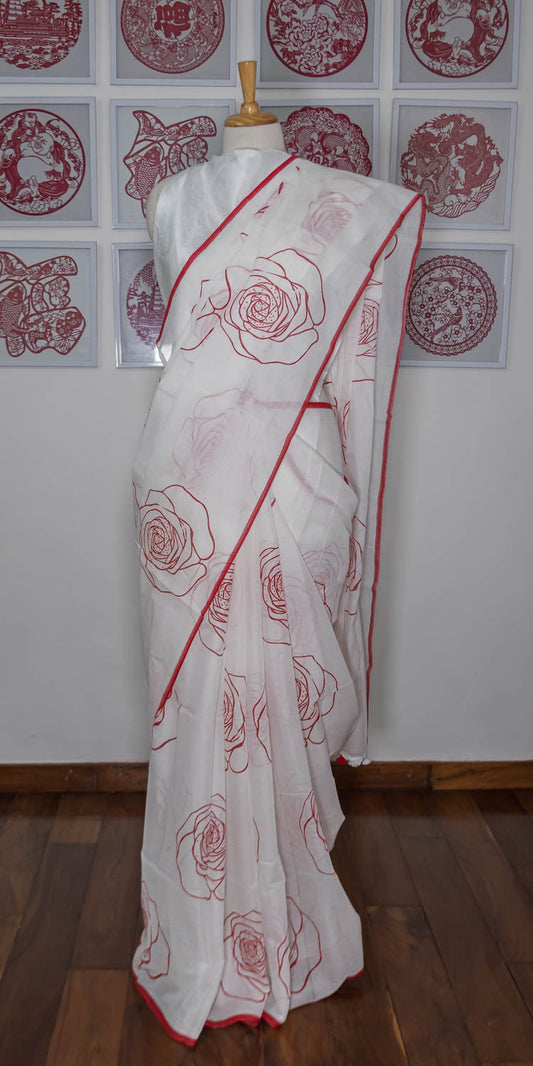 simmpli ethnicc | Off-white Mul Cotton Red Rose Print Saree