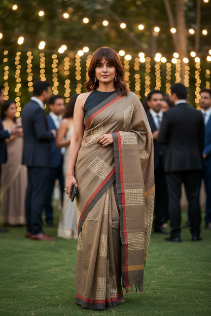 Fine Cotton Handloom Saree-Khaki Brown - Geometrical Booties